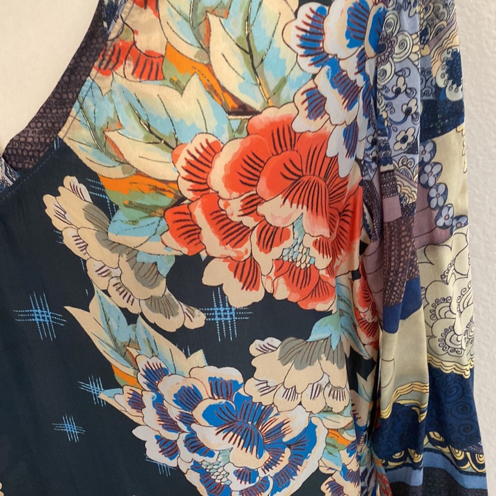 Johnny Was Silk tunic - Picture 3 of 6